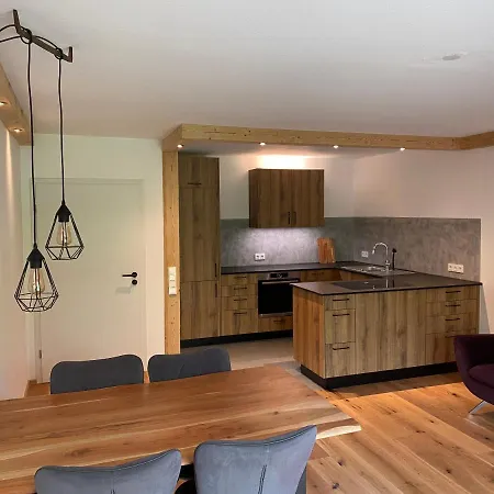 Neurenovierte Ferienwohnung Franzl Holzkirchen  Zewnętrze zdjęcie