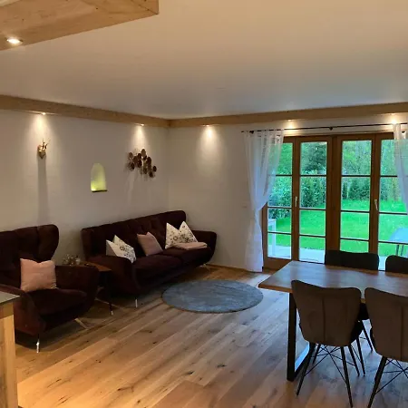 Neurenovierte Ferienwohnung Franzl Holzkirchen  Zewnętrze zdjęcie